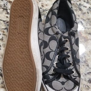 Tennis Shoes